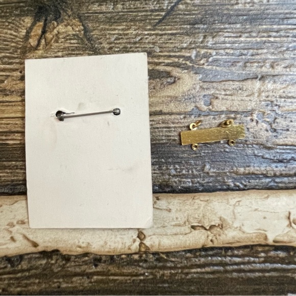 National Rifle Association junior classification pro-marksman pin and bar - Picture 4 of 7